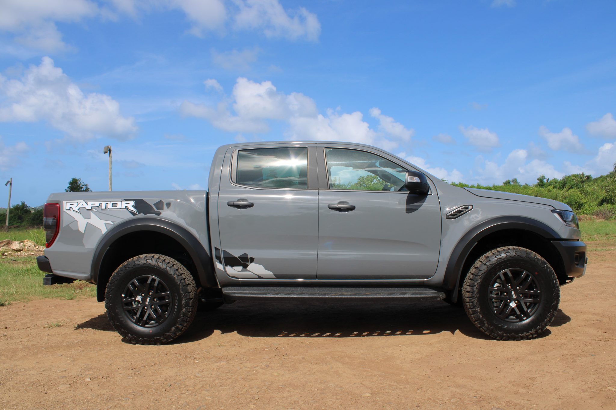 La nouvelle Ford Ranger Raptor 2021 - la version la plus robuste et la
