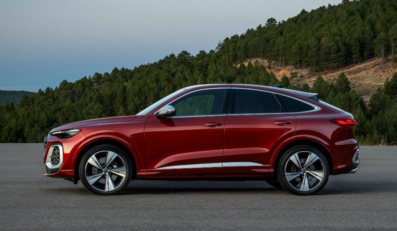 Audi Q5 Sportback full