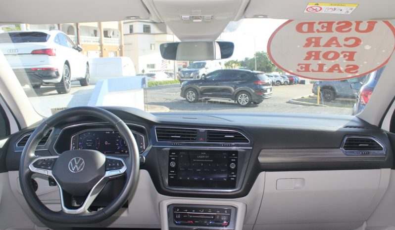 2023 Volkswagen Tiguan full