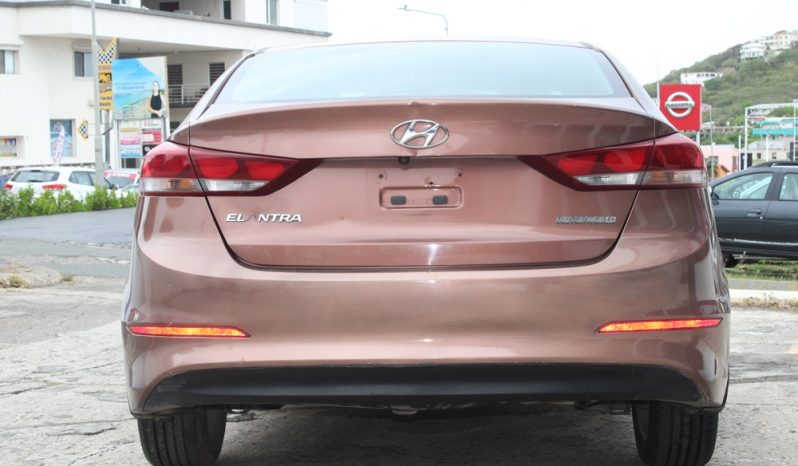 2018 Hyundai Elantra full