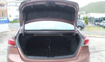 2018 Hyundai Elantra full