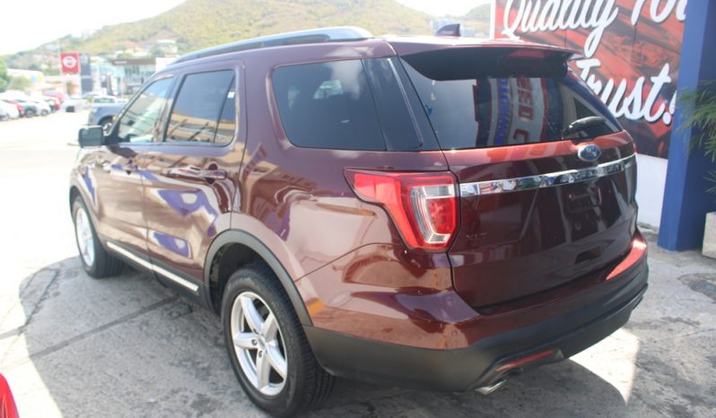 2016 Ford Explorer XLT full