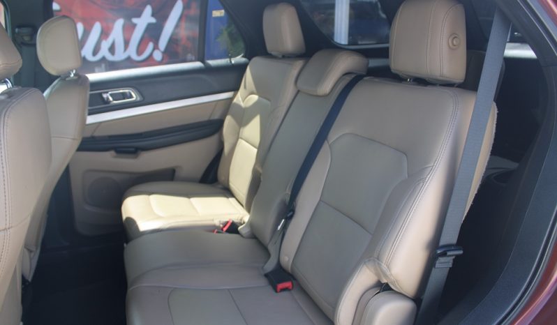 2016 Ford Explorer XLT full