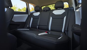 Volkswagen Taos full