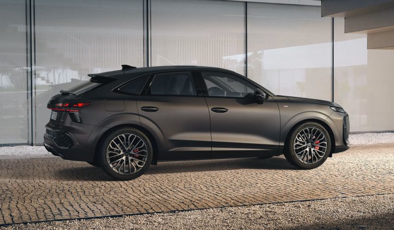 Audi Q3 Sportback full